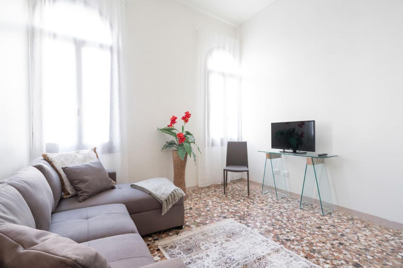 Accademia Charm Apartments By Wonderful Italy Βενετία Εξωτερικό φωτογραφία